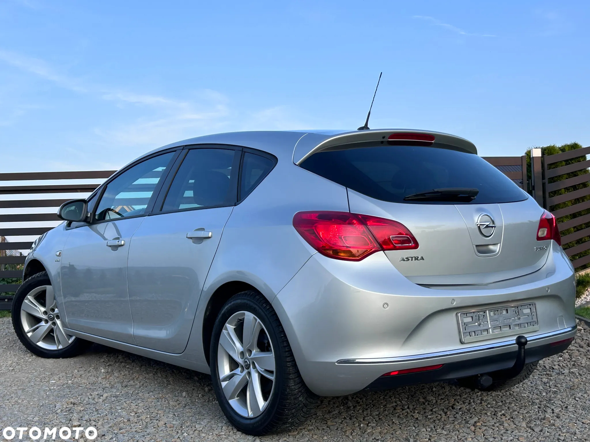 Opel Astra 1.4 Turbo Design Edition - 3