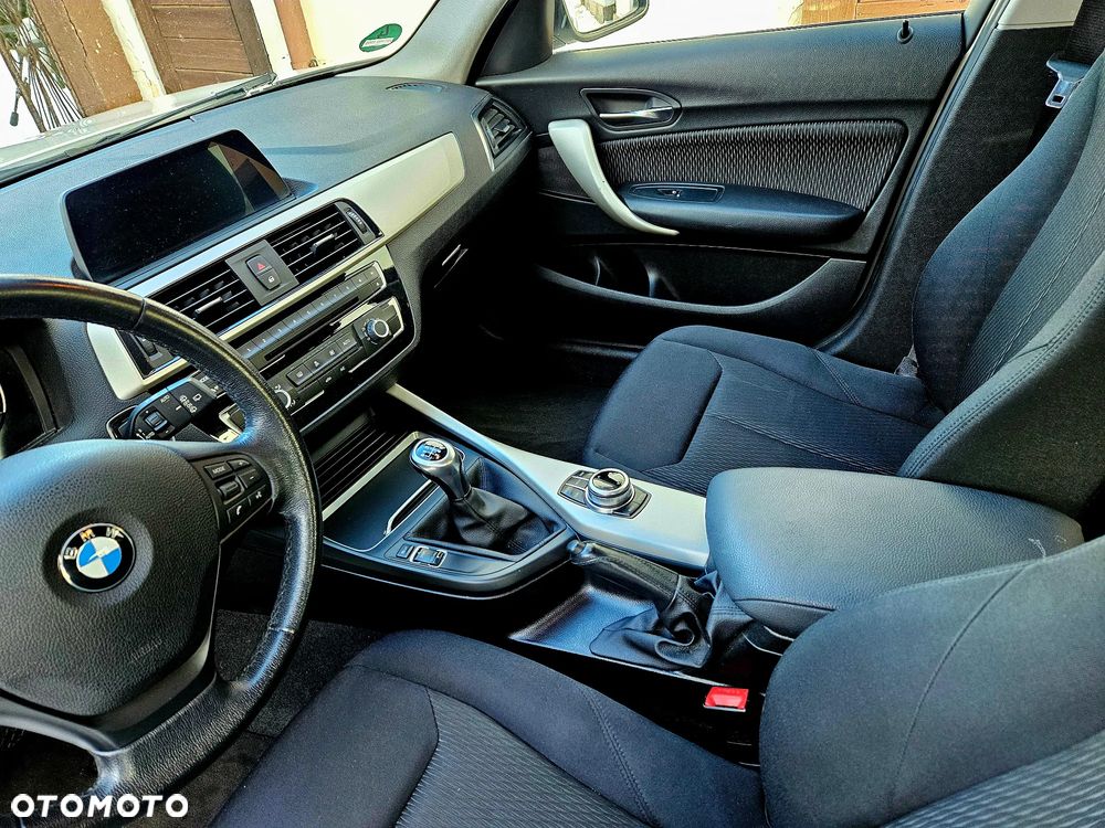 BMW Seria 1 118i Edition Metropolitan - 6