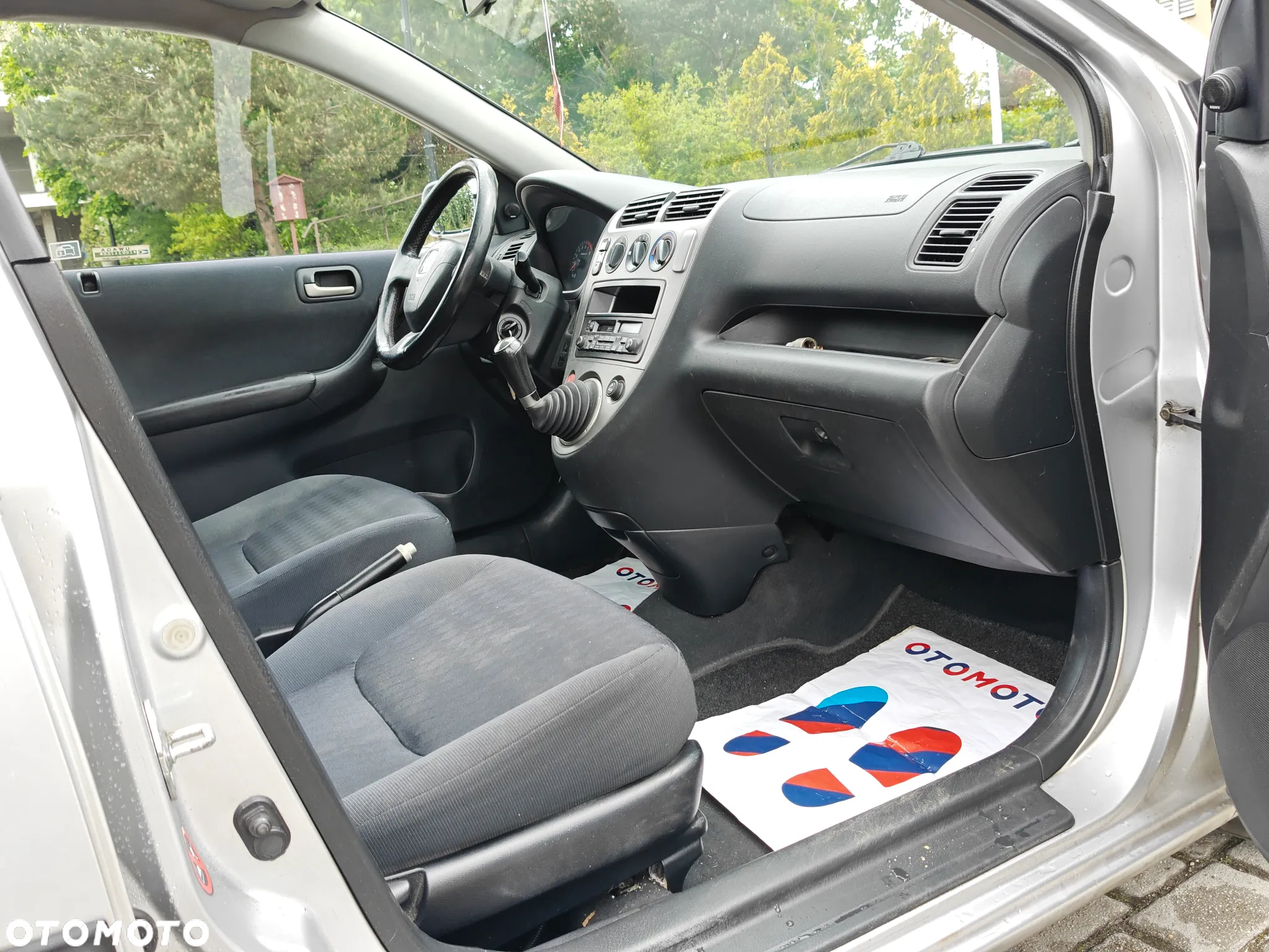 Honda Civic 1.4i - 8