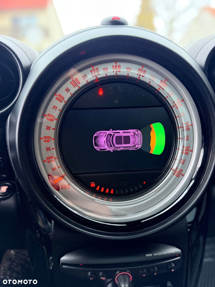 MINI Countryman Cooper SD ALL4 - 24