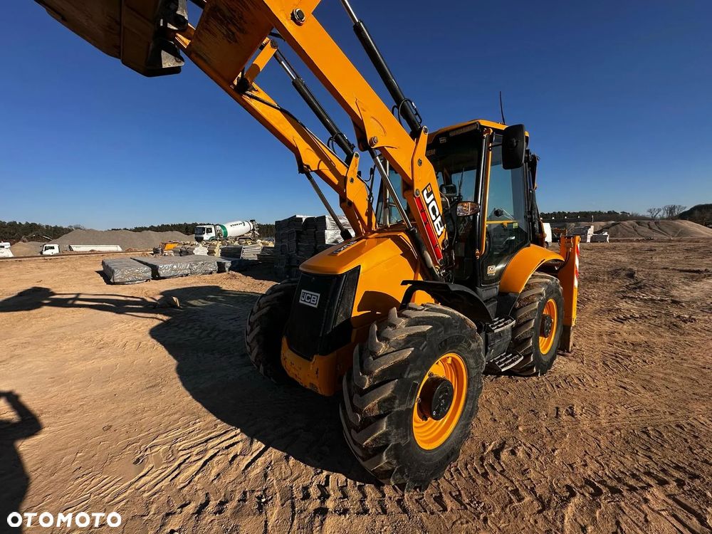 JCB 4 CX - 1