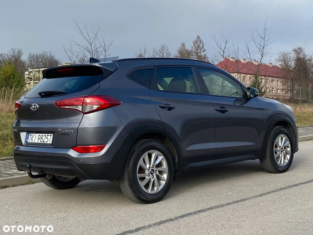 Hyundai Tucson 1.7 CRDI BlueDrive Comfort 2WD - 9