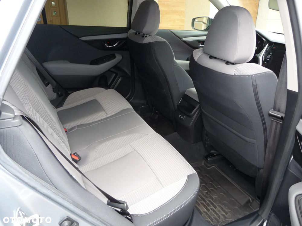 Subaru Outback - 16