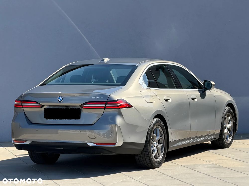 BMW Seria 5 520d mHEV - 6
