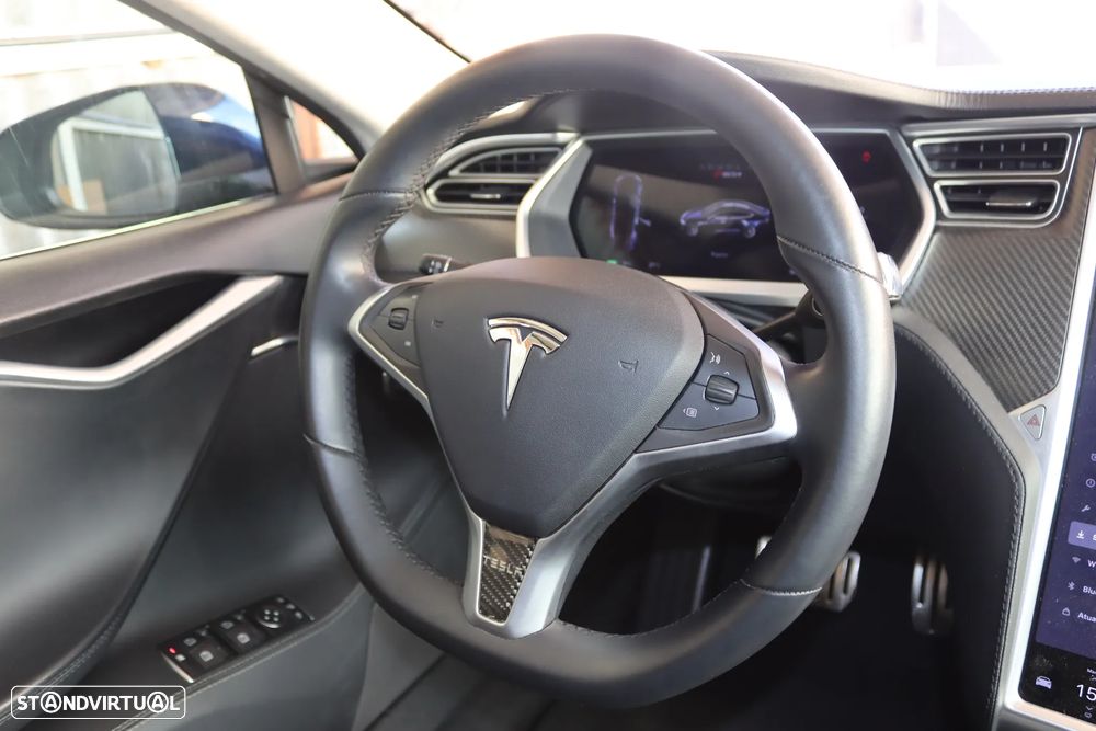 Tesla Model S Performance - 17
