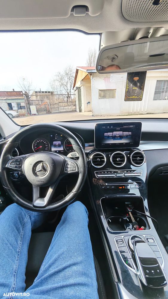Mercedes-Benz GLC 220 d 4Matic 9G-TRONIC - 10
