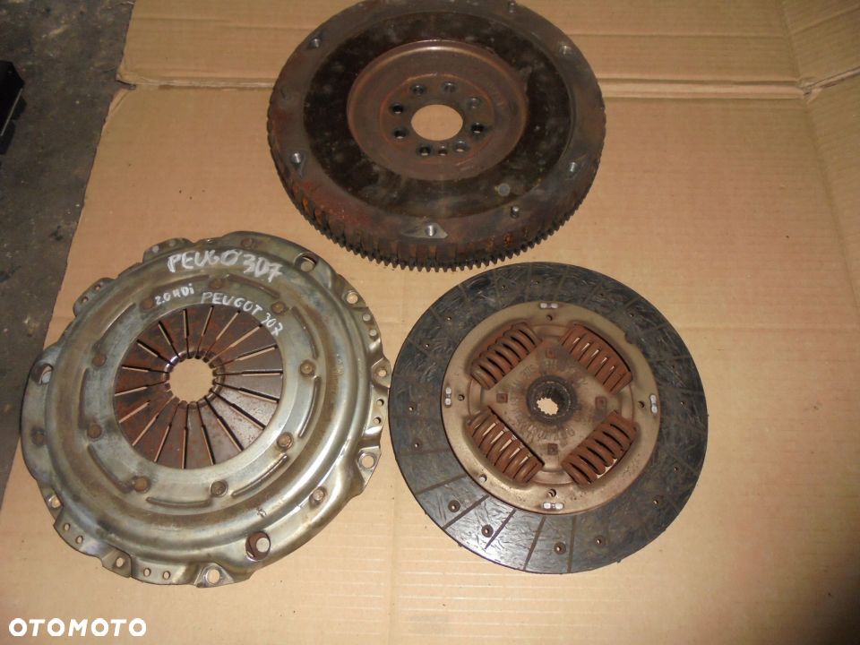 SPRZEGLO TARCZA DOCISK PEUGEOT 307 2.0 HDI - 1