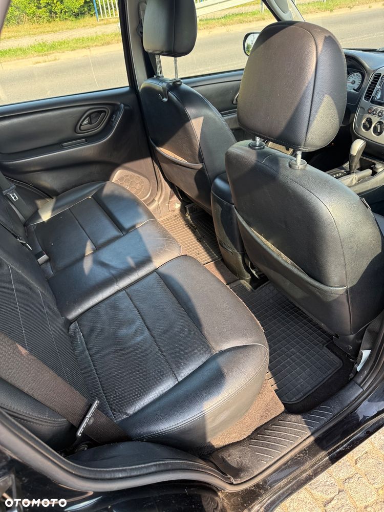 Ford Maverick 3.0 V6 Limited - 18