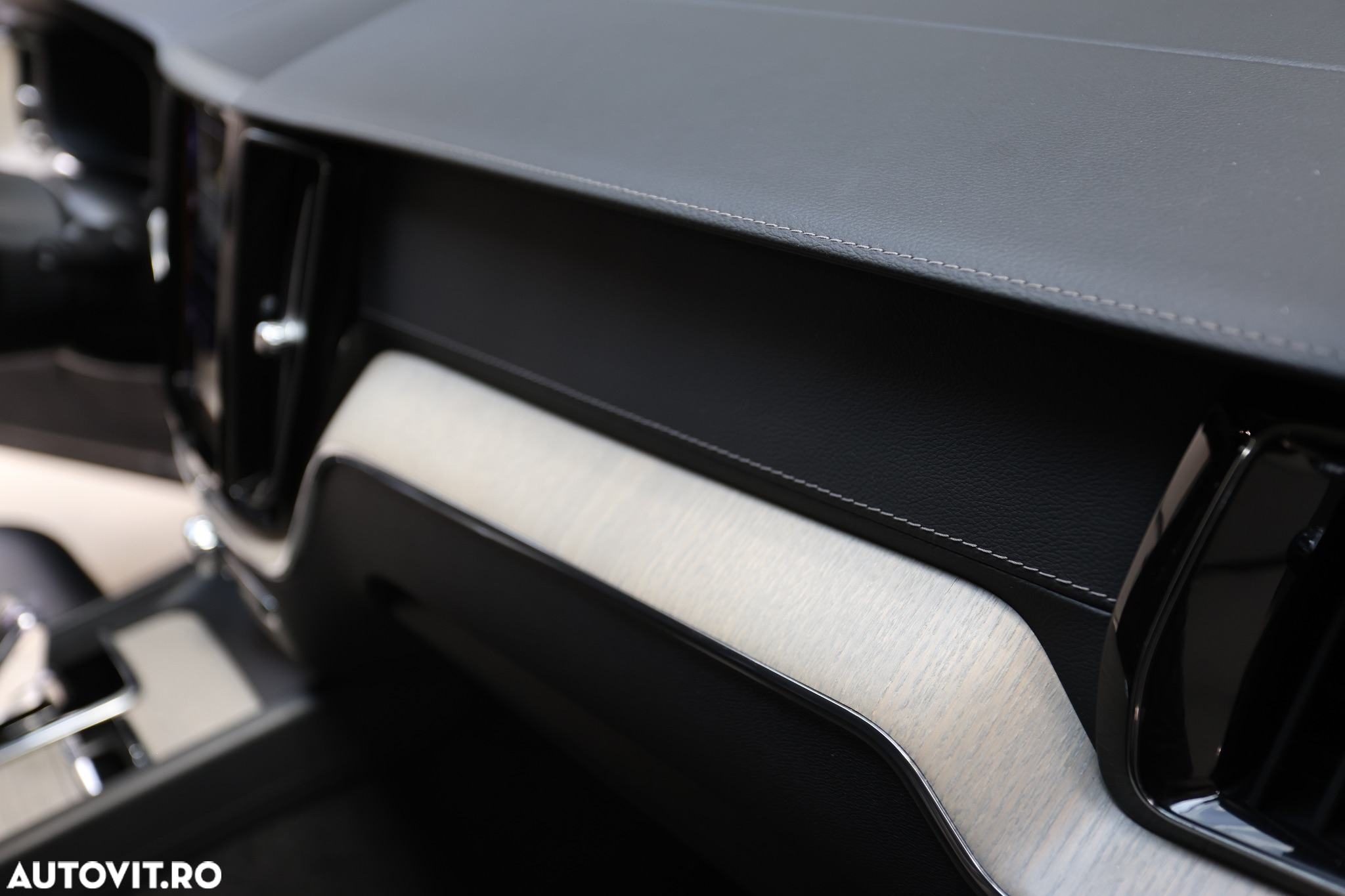 Volvo XC 60 Recharge T6 Twin Engine eAWD Inscription Expression - 21