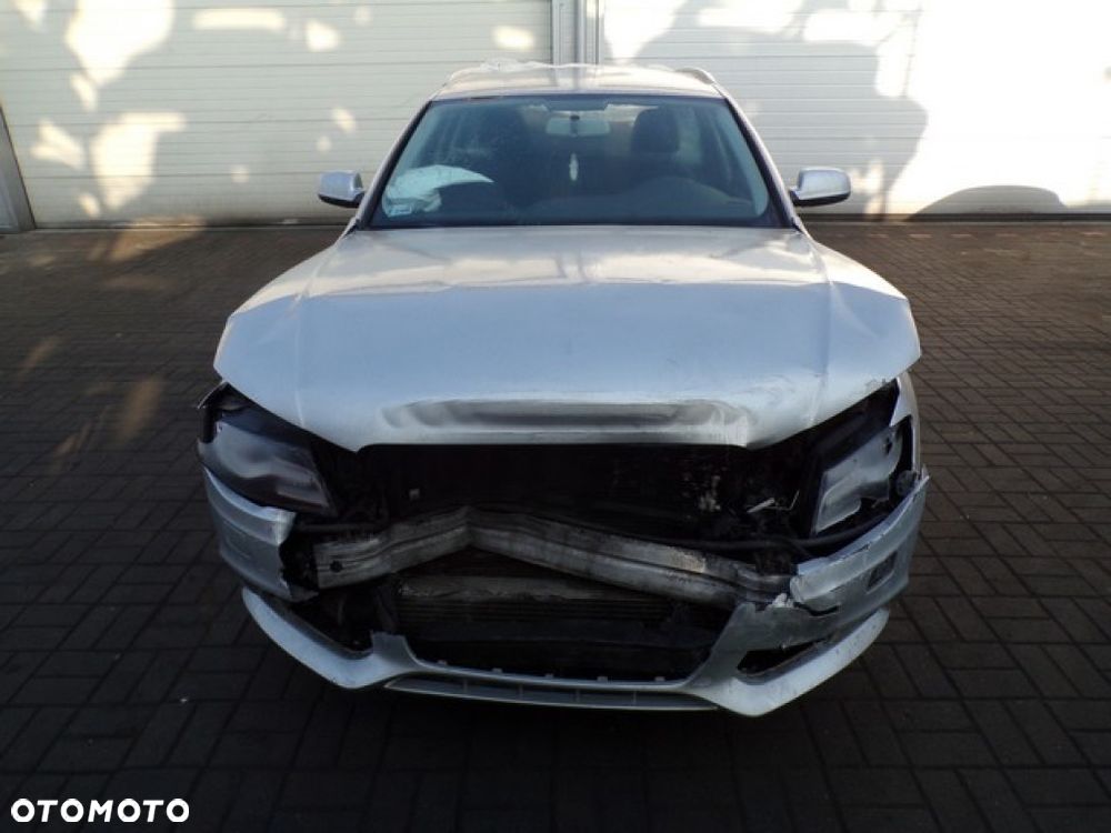 Części- Audi A4 B8 3.0 TDI 245 KM QUATTRO 12R - 3