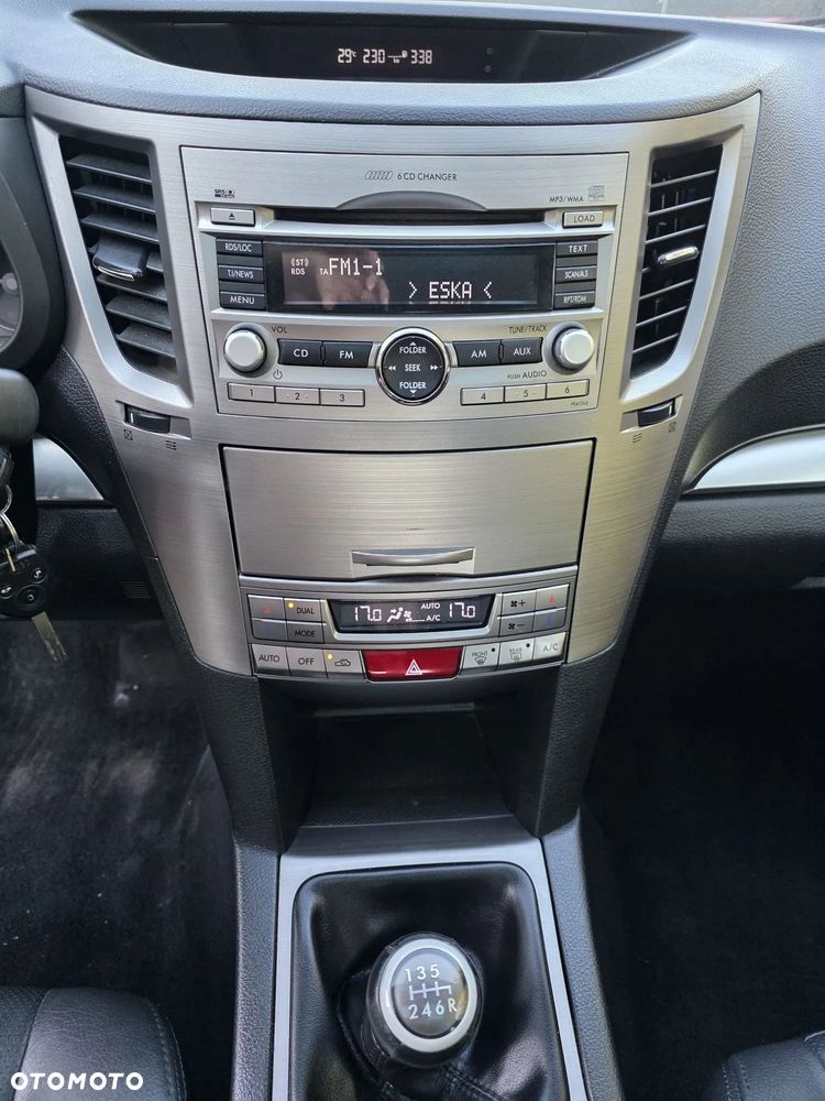 Subaru Outback 2.0D Exclusive - 10