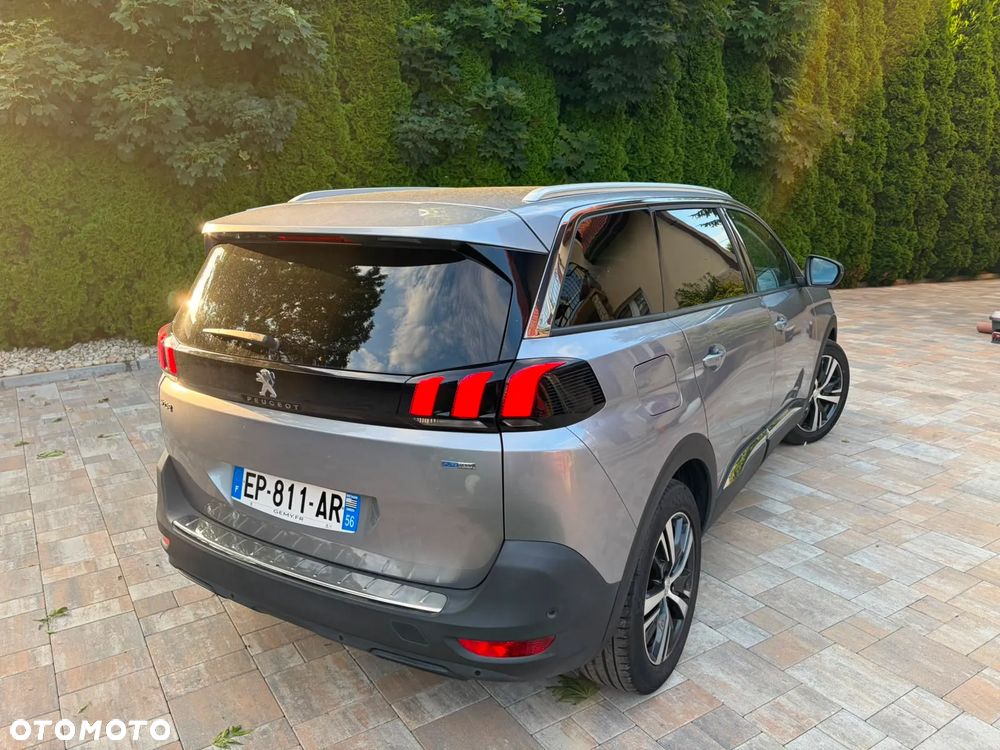 Peugeot 5008 - 3