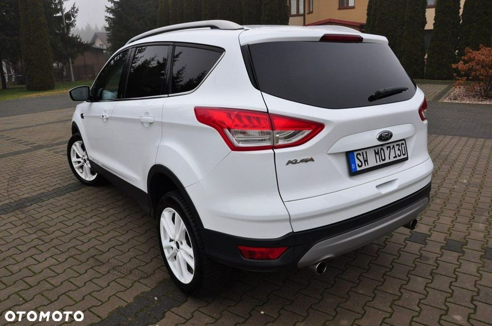Ford Kuga 2.0 TDCi 4x4 Titanium - 23