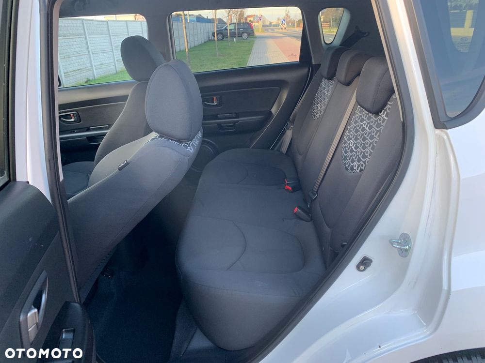 Kia Soul 1.6 CRDI Dream-Team Edition - 18