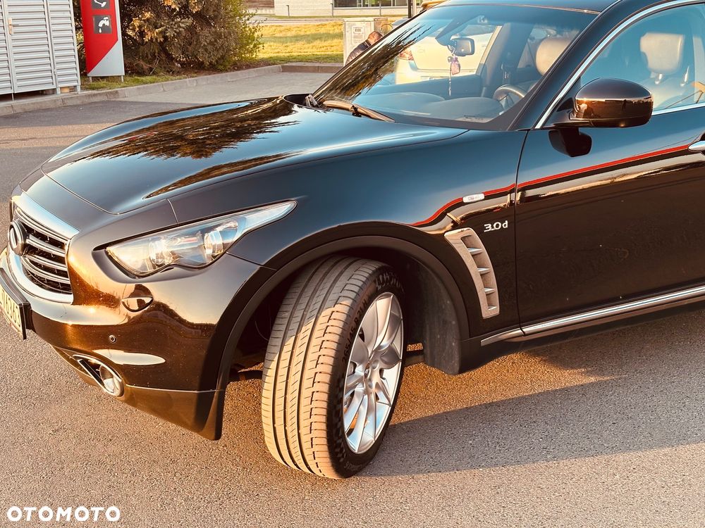 Infiniti QX70 3.0d S - 6