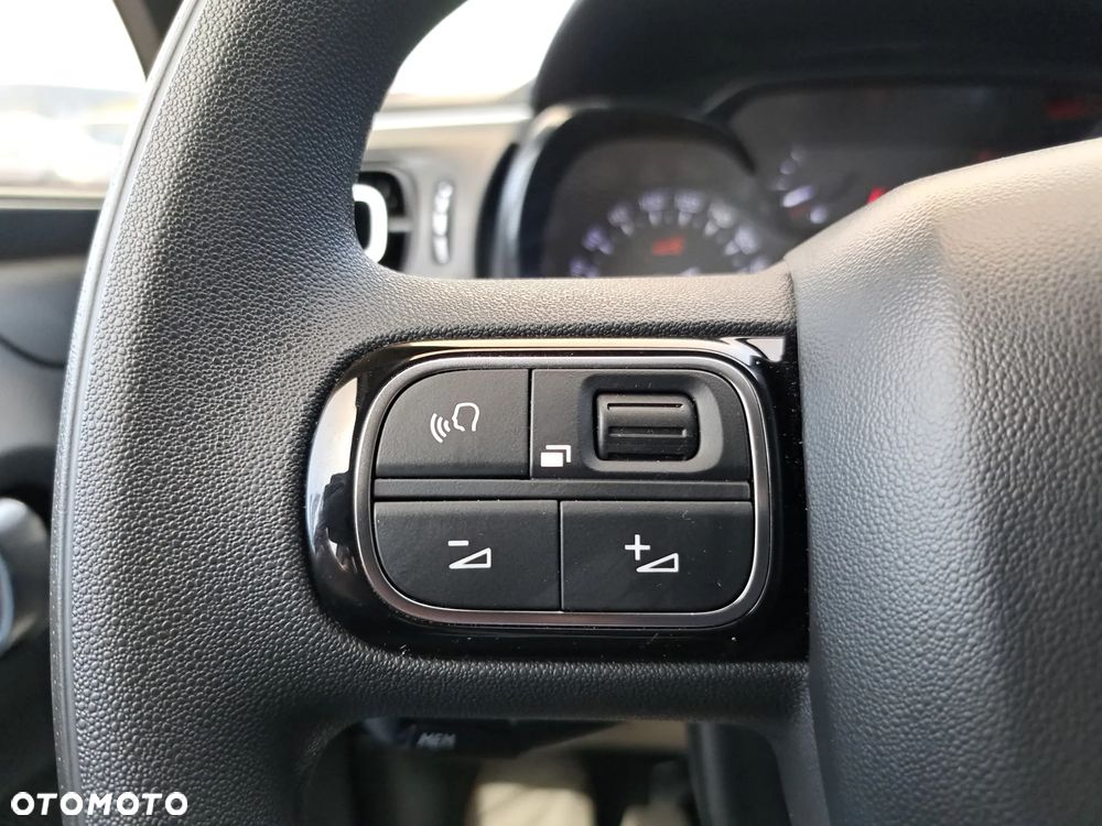 Citroën C3 1.2 PureTech Shine - 17