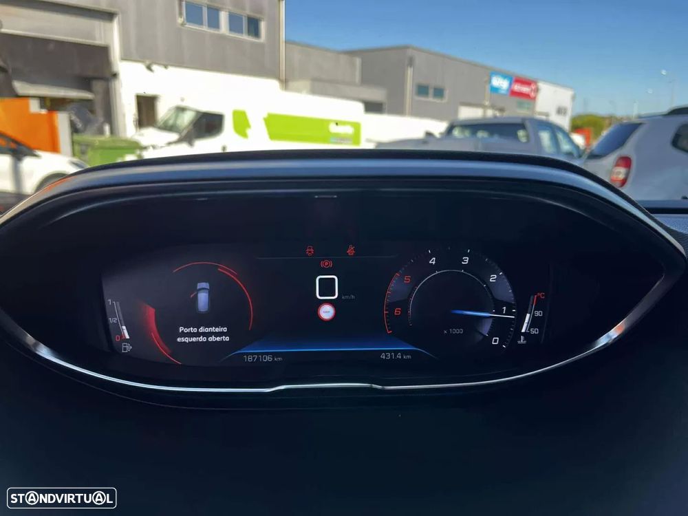 Peugeot 3008 1.5 BlueHDi Allure - 5