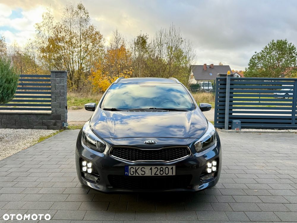 Kia Ceed 1.6 CRDi 136 ISG GT Line - 36