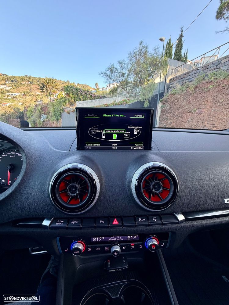 Audi RS3 Sportback S tronic - 33