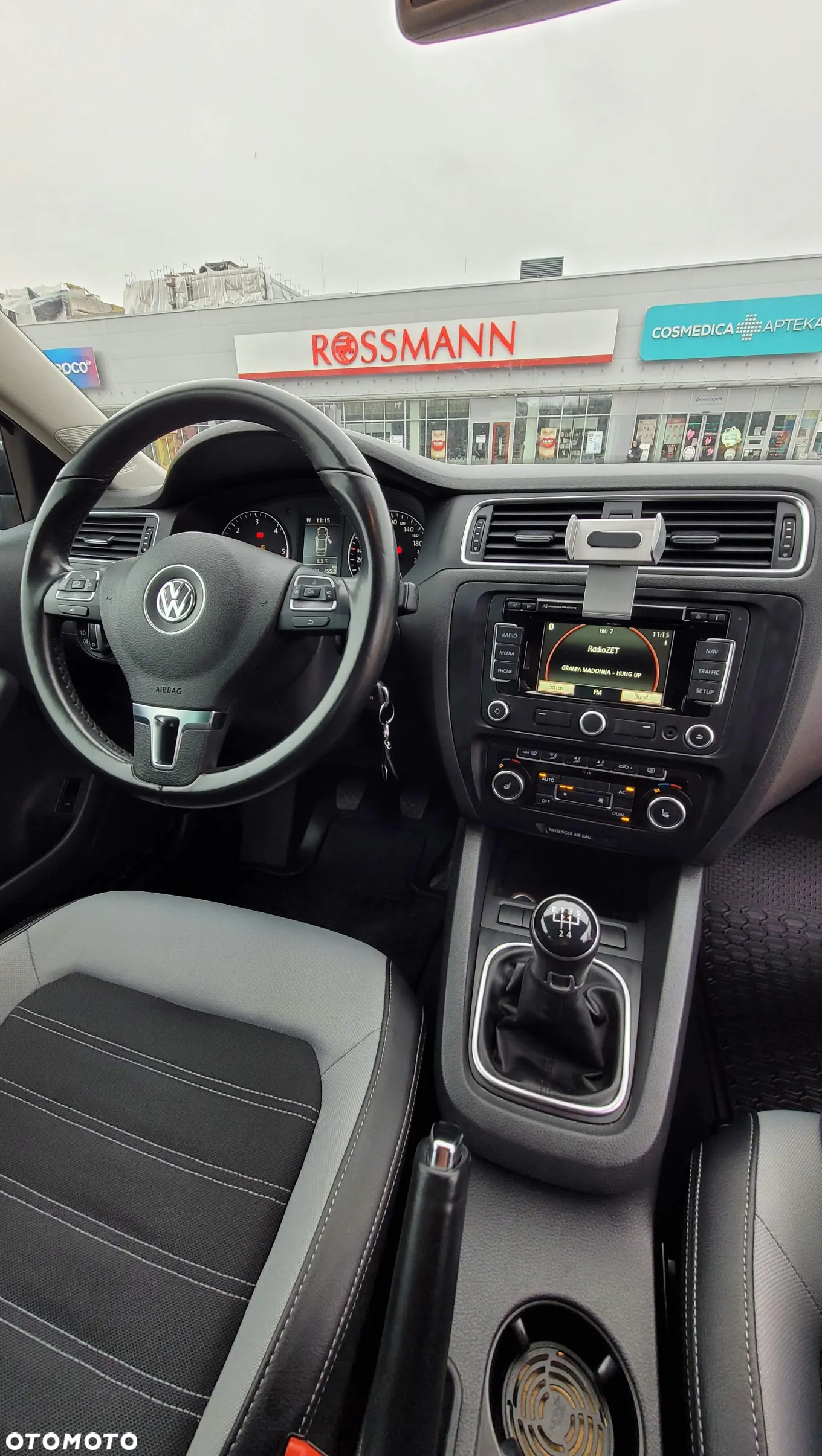 Volkswagen Jetta 1.6 TDI Highline - 8