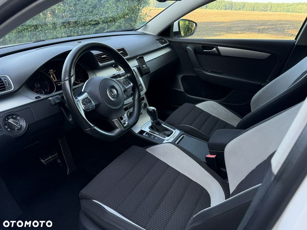 Volkswagen Passat - 23