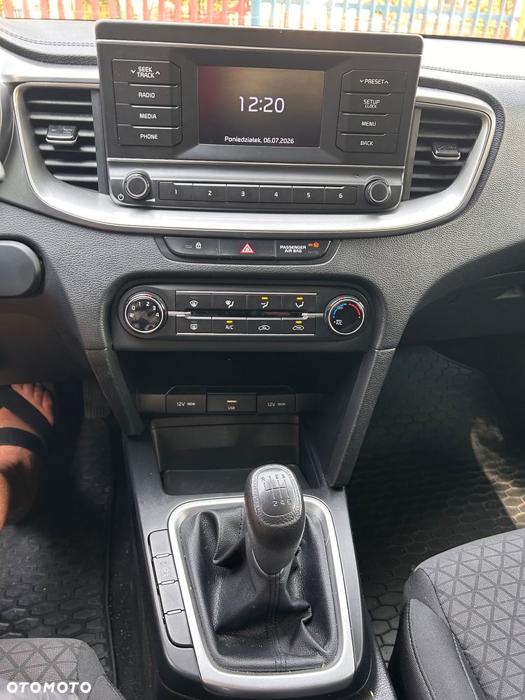 Kia Ceed 1.0 T-GDI S - 17