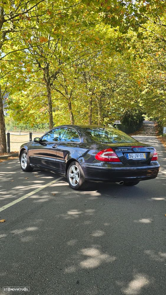 Mercedes-Benz CLK 200 K Avantgarde Aut. - 8
