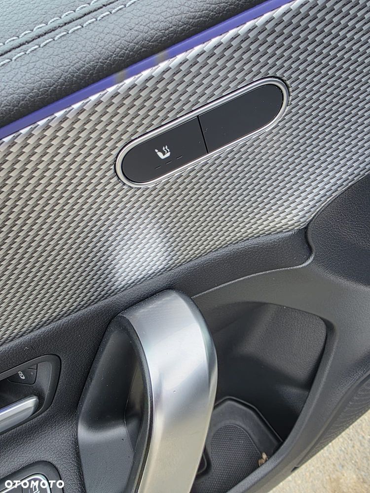 Mercedes-Benz CLA 180 Edition 2022 - 16