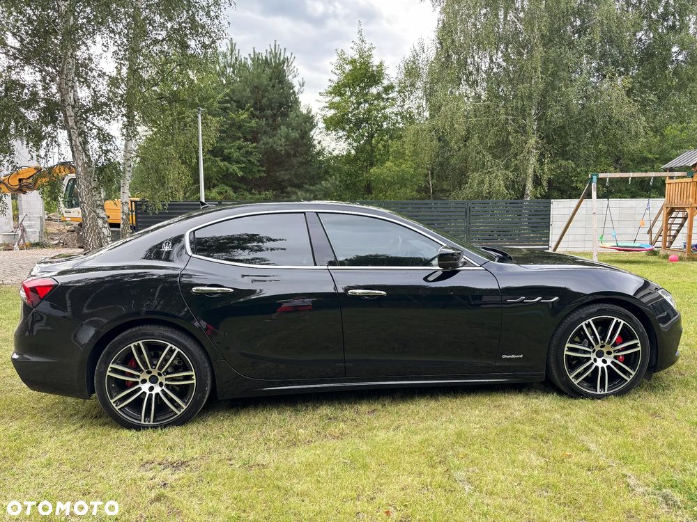 Maserati Ghibli S GranSport - 7
