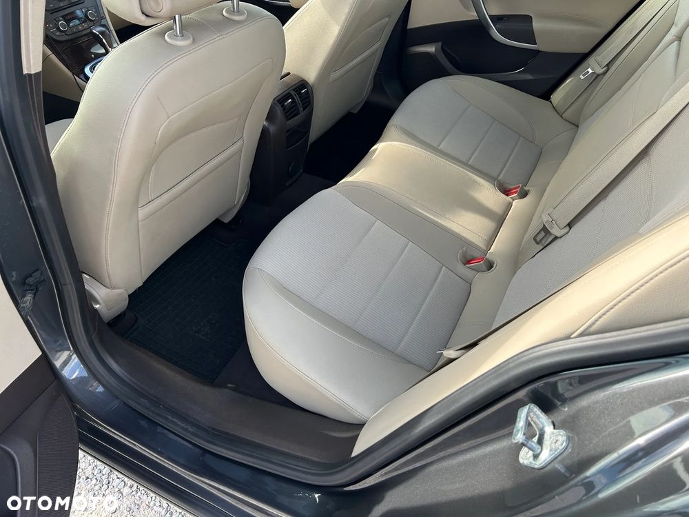 Opel Insignia 2.0 T Cosmo - 18