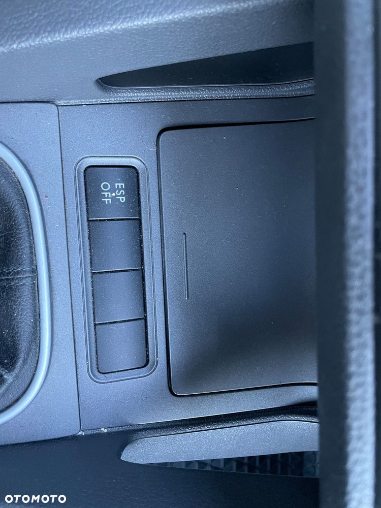 Volkswagen Golf - 16