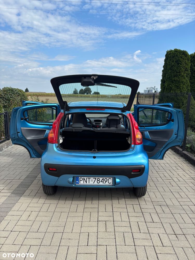 Peugeot 107 1.0 Trendy - 16