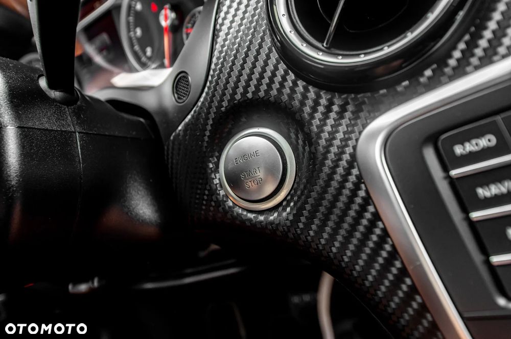 Mercedes-Benz GLA 250 4Matic 7G-DCT Activity Edition - 36