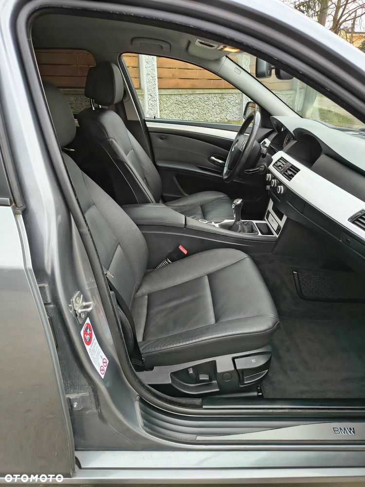 BMW Seria 5 523i Edition Exclusive - 19