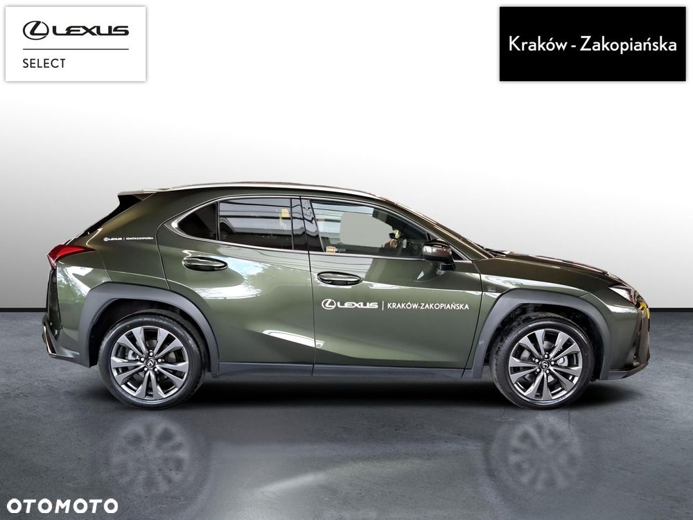 Lexus UX 300h F Sport Design - 7