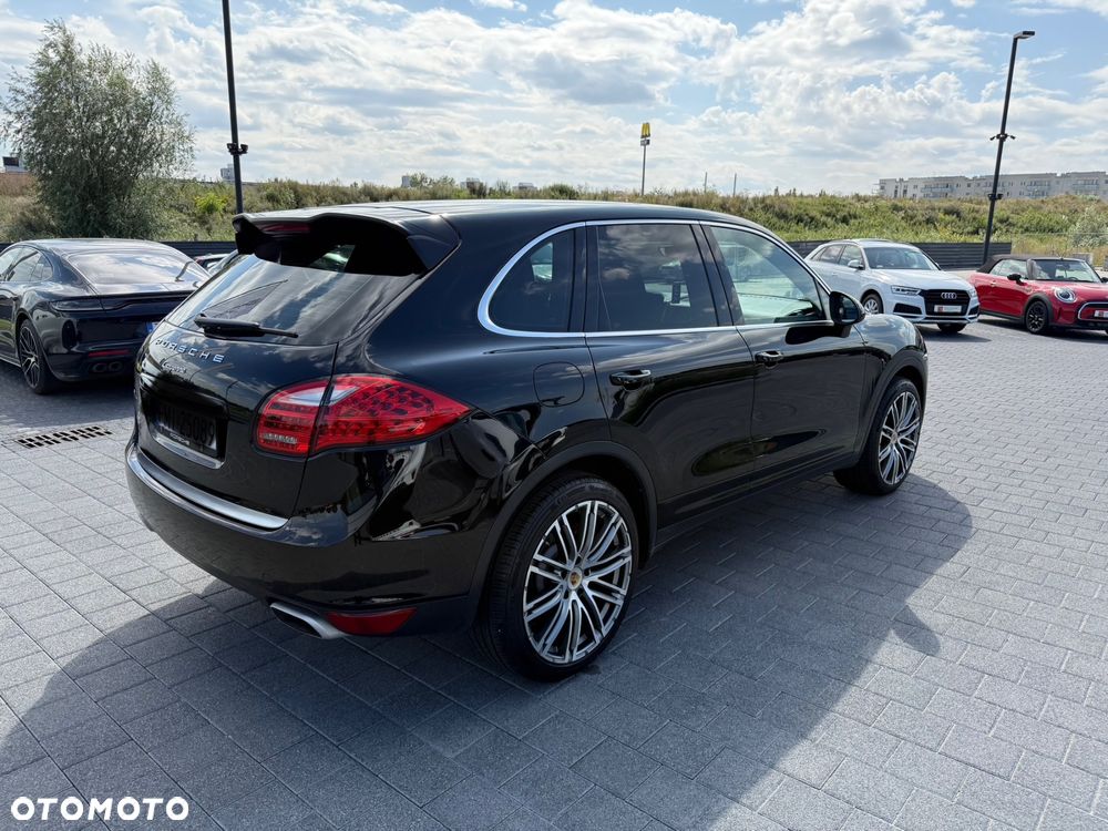 Porsche Cayenne - 8