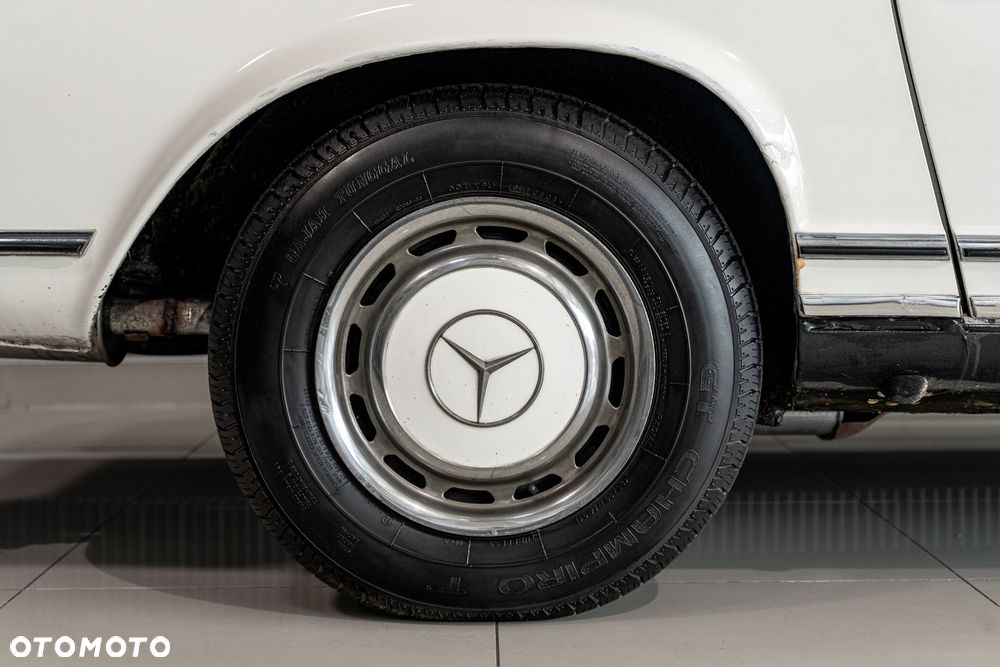 Mercedes-Benz SL - 20