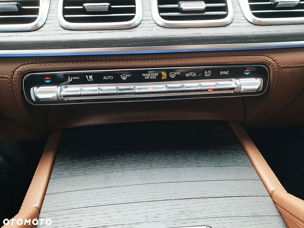 Mercedes-Benz GLE 300 d mHEV 4-Matic AMG Line - 34