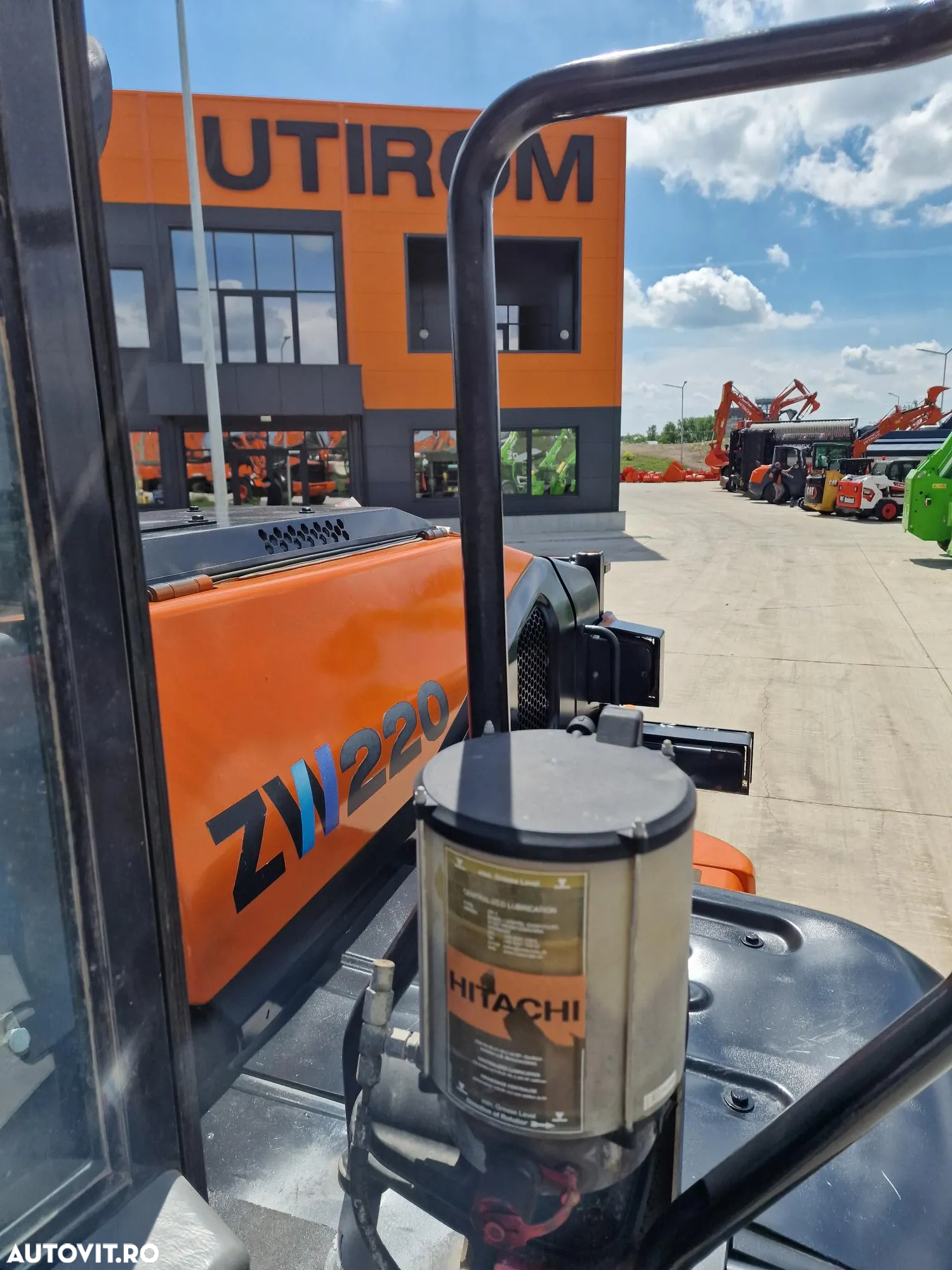 Hitachi ZW220, 8.453h, cupa 3,5mc, 2 Anv NOI, Gresare automata, Cantar, Camera spate, 18,6t, STARE FOARTE BUNA-PROMOTIE 74900 EUR+Tva - 9