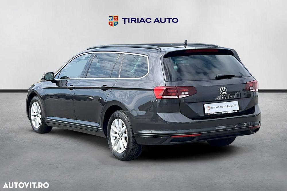 Volkswagen Passat 2.0 TDI DSG Trendline - 3