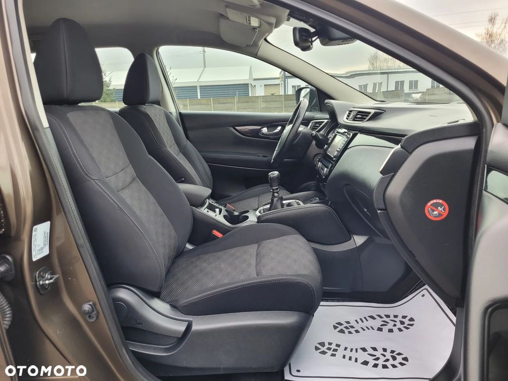 Nissan Qashqai 1.2 DIG-T N-Vision - 15