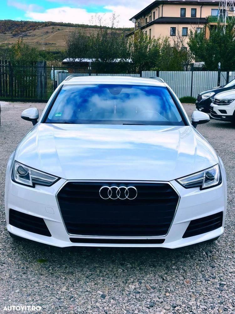 Audi A4 Avant 2.0 TDI ultra S tronic - 1