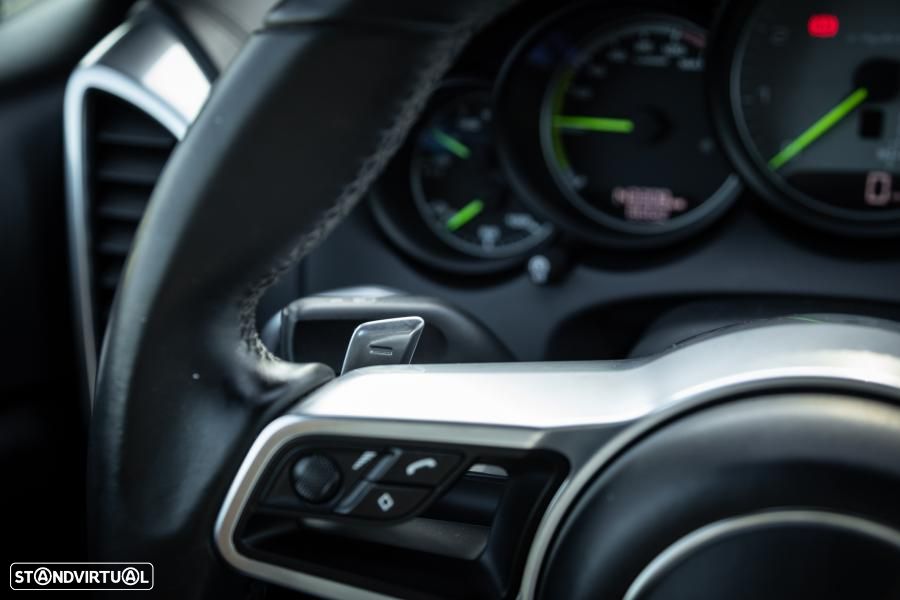 Porsche Cayenne S E-Hybrid - 38