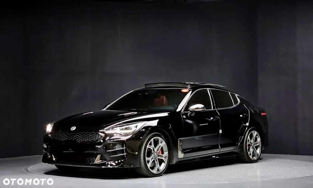 Kia Stinger - 2