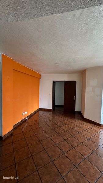 Vende-se apartamento T3 em Portalegre - Grande imagem: 4/12