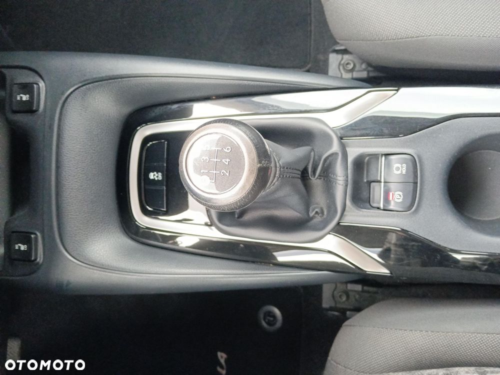 Toyota Corolla 1.6 Comfort - 22