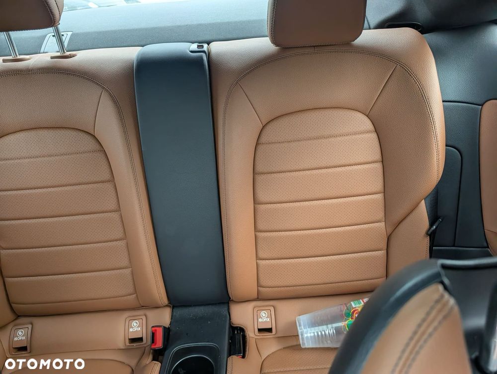 Mercedes-Benz Klasa C 300 4Matic 9G-TRONIC AMG Line - 12