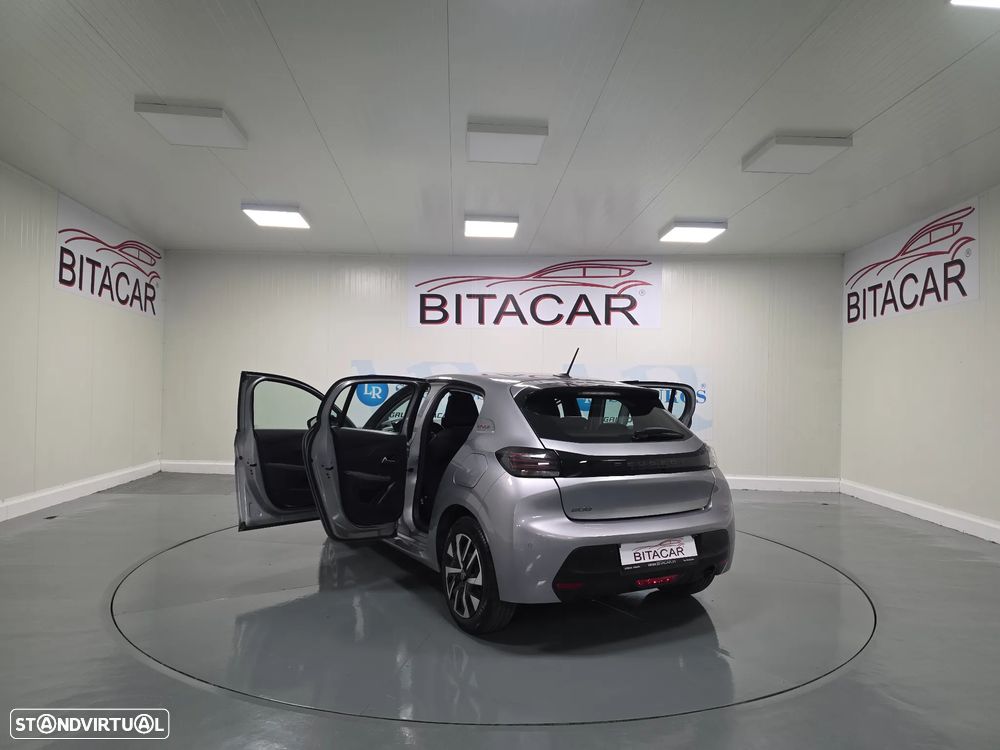 Peugeot 208 1.2 PureTech Style - 24