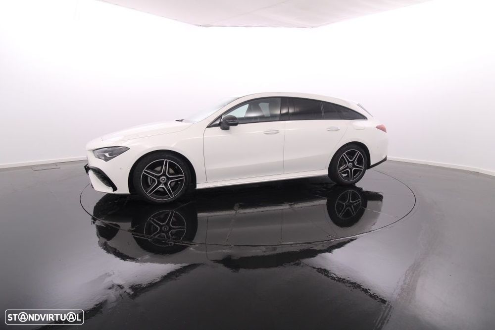 Mercedes-Benz CLA 180 d Shooting Brake AMG Line Aut. - 2