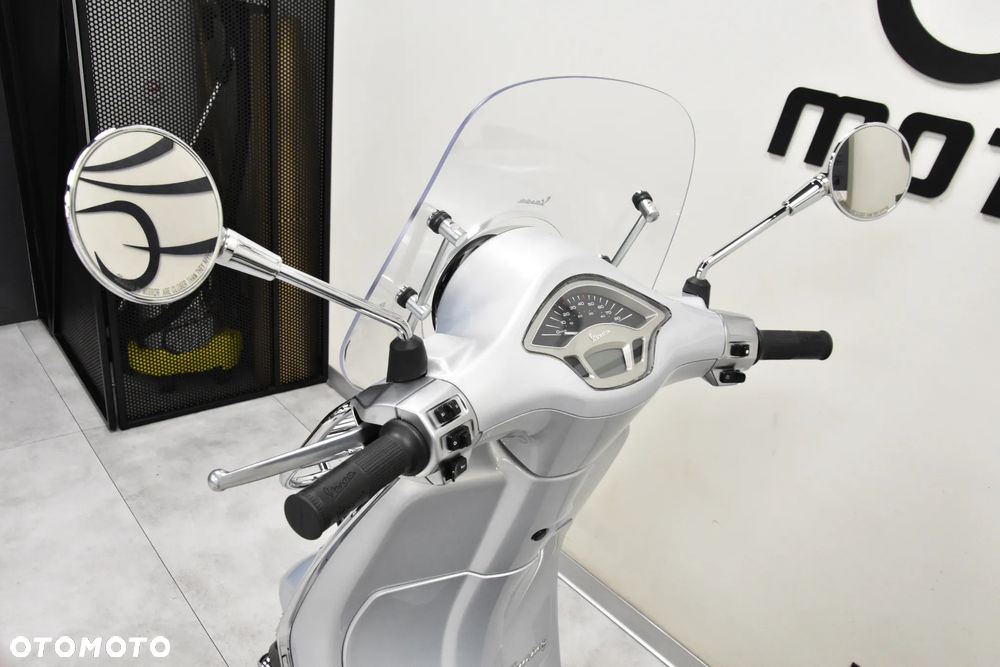 Vespa Primavera - 18